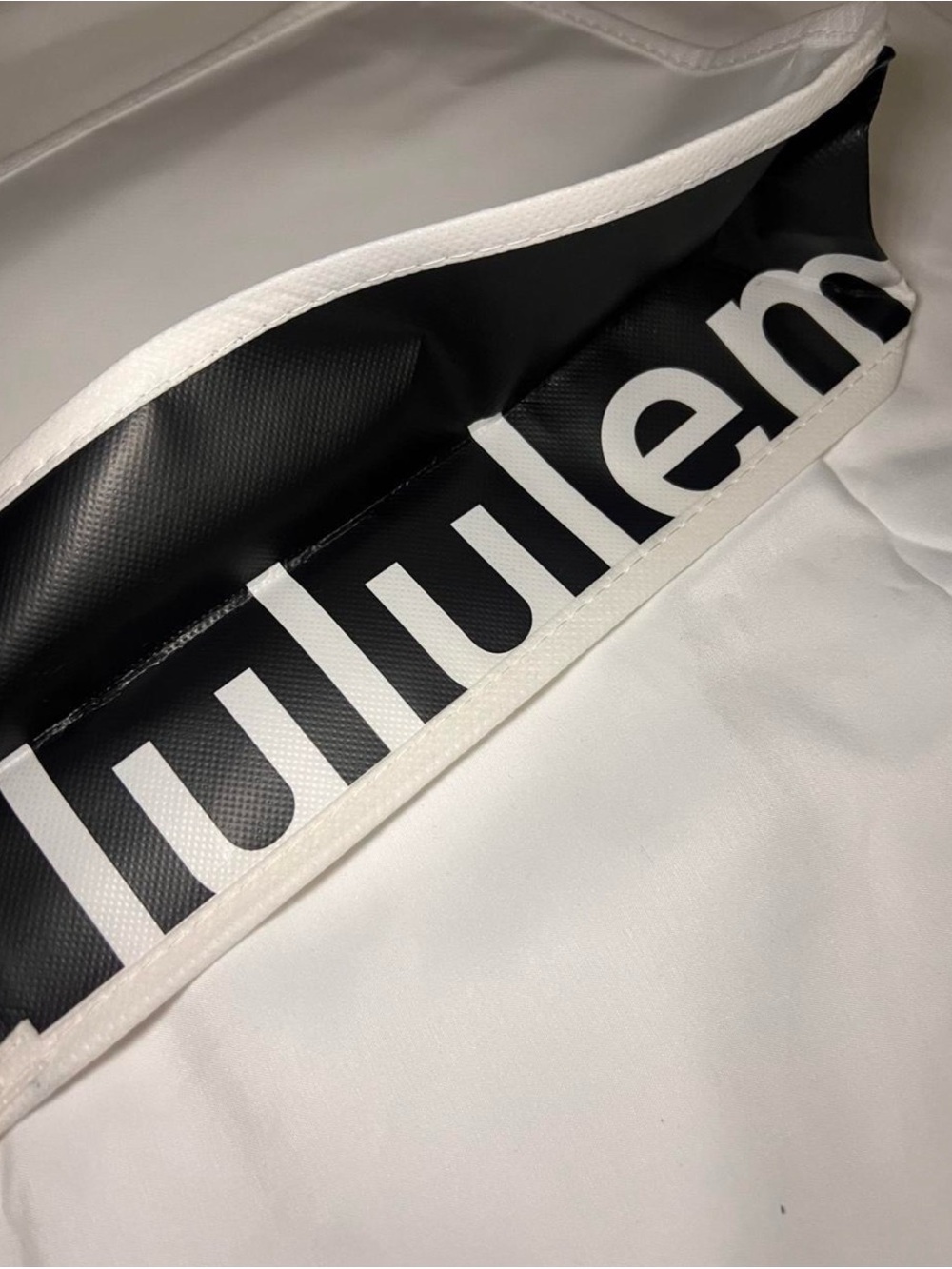 🍋Lululemon Small White Tote Bag - Picture 3 of 4